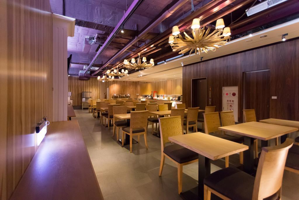 麗馨商旅七賢館 Hotel Kaohsiung Eksteriør billede
