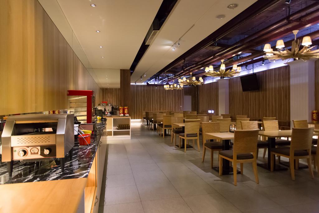 麗馨商旅七賢館 Hotel Kaohsiung Eksteriør billede