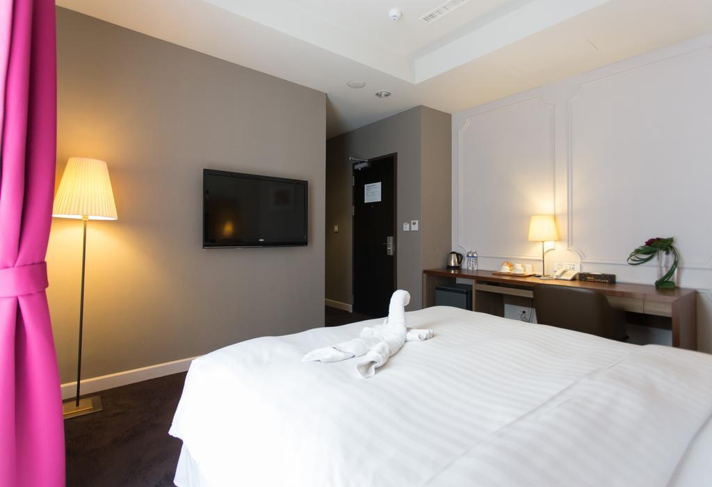 麗馨商旅七賢館 Hotel Kaohsiung Eksteriør billede