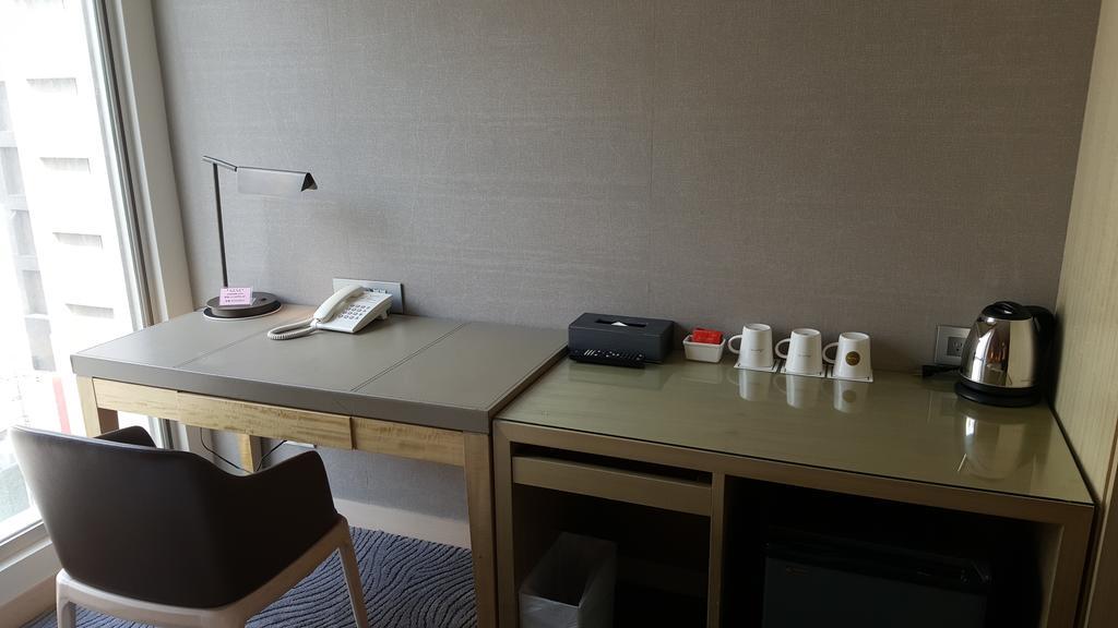 麗馨商旅七賢館 Hotel Kaohsiung Eksteriør billede