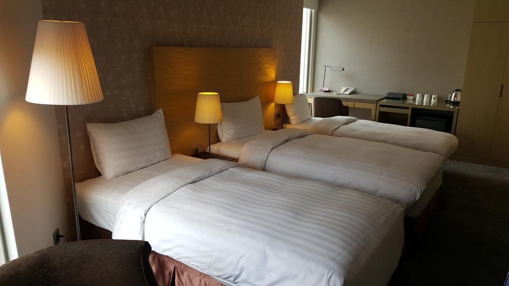 麗馨商旅七賢館 Hotel Kaohsiung Eksteriør billede