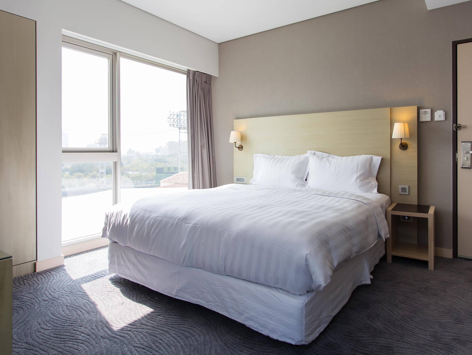 麗馨商旅七賢館 Hotel Kaohsiung Eksteriør billede