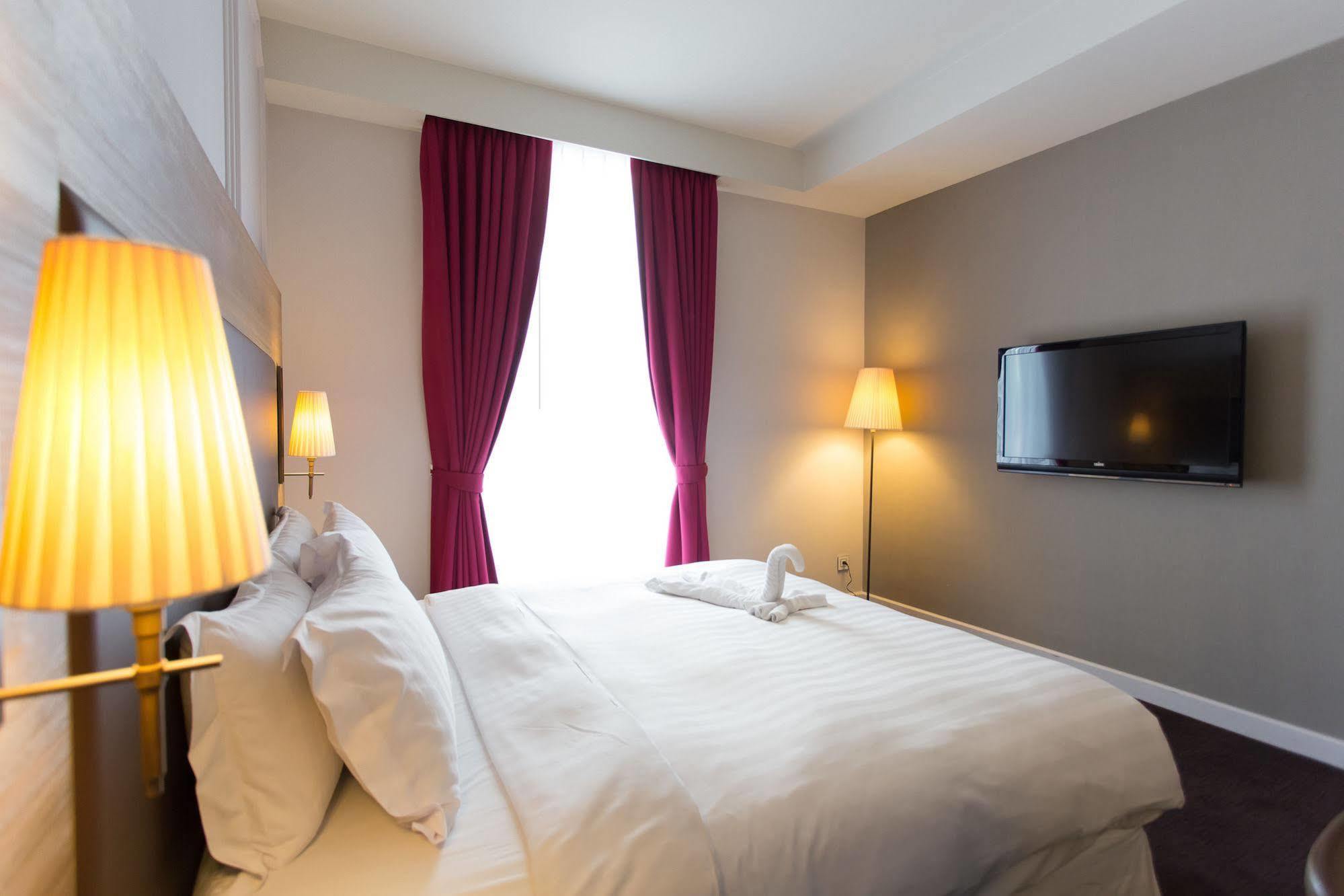 麗馨商旅七賢館 Hotel Kaohsiung Eksteriør billede