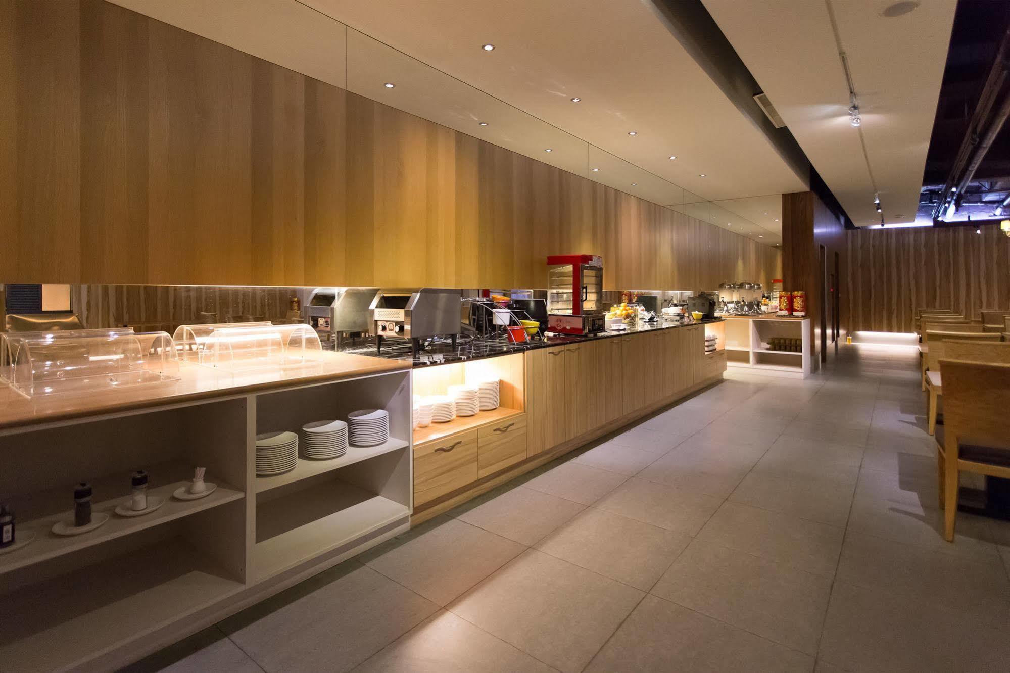 麗馨商旅七賢館 Hotel Kaohsiung Eksteriør billede