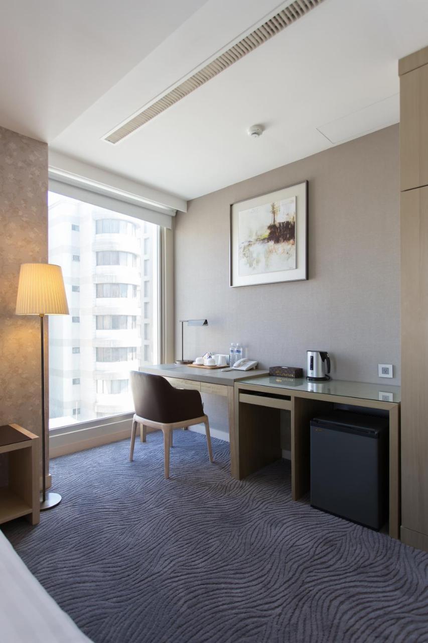麗馨商旅七賢館 Hotel Kaohsiung Eksteriør billede