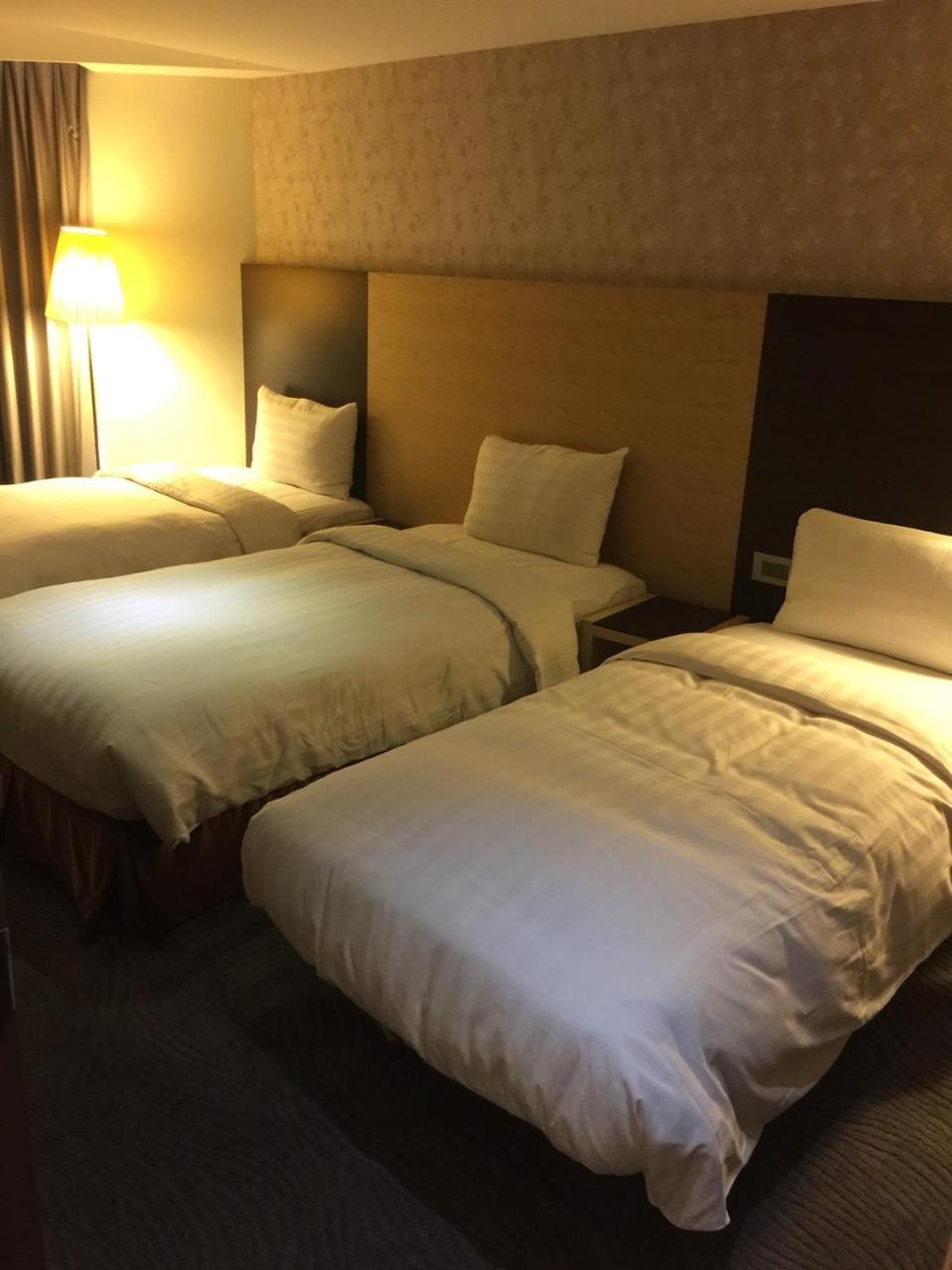 麗馨商旅七賢館 Hotel Kaohsiung Eksteriør billede