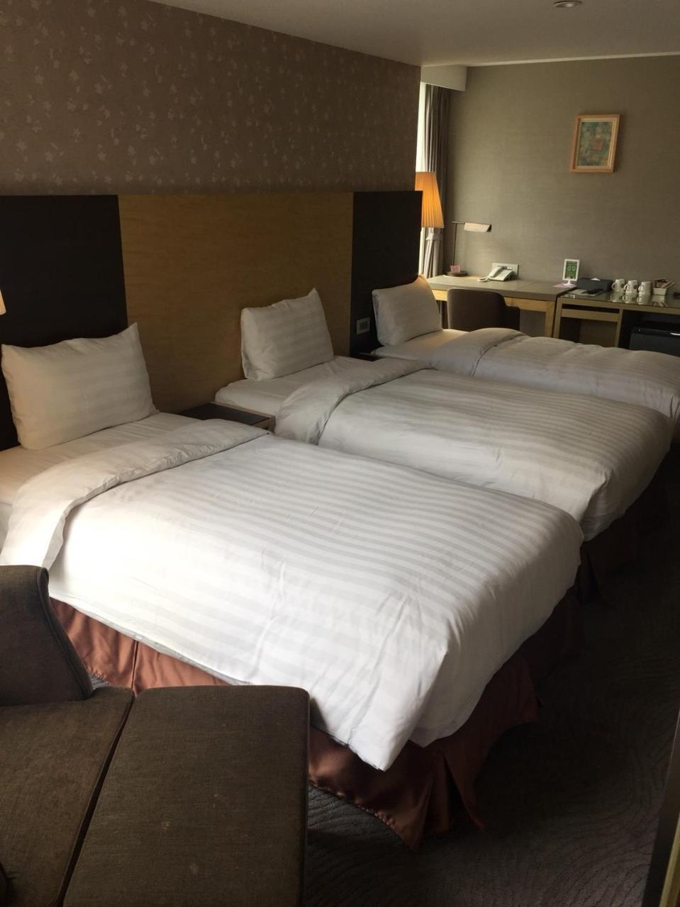麗馨商旅七賢館 Hotel Kaohsiung Eksteriør billede