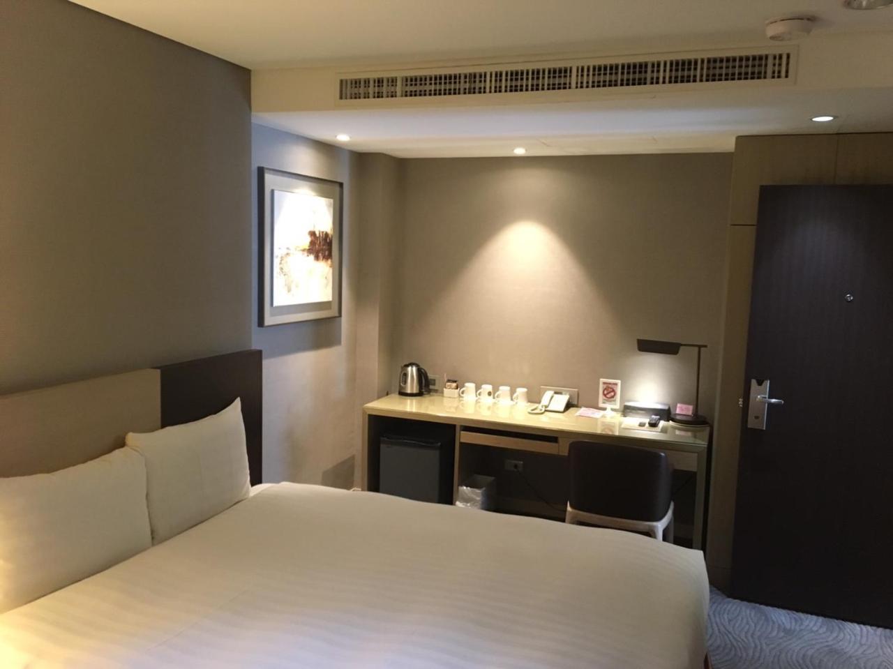 麗馨商旅七賢館 Hotel Kaohsiung Eksteriør billede